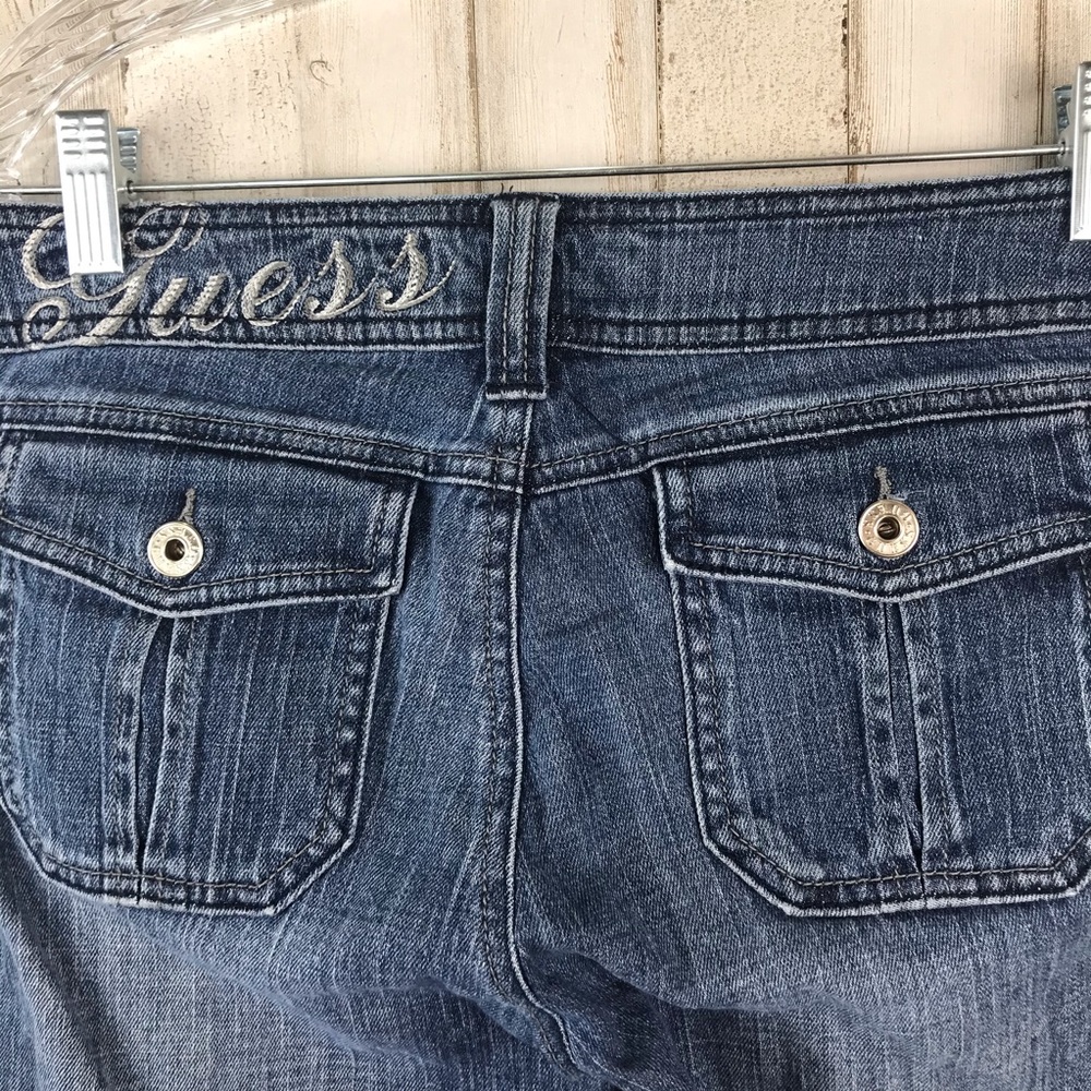 Guess Jeans Button Back Pocket Size 28 - Picture 2 of 7